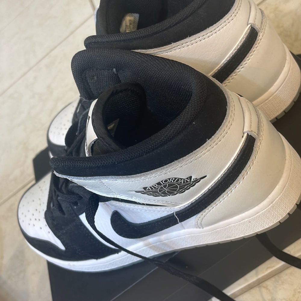 Air Jordan 1 mid SE GS “diamond” - Picture 3 of 3
